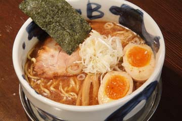 節骨麺 たいぞう 池袋本店