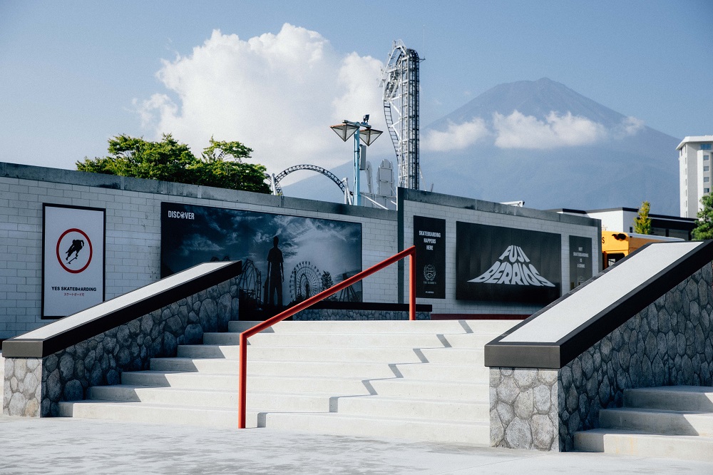 FUJI BerriQs SKATE PLAZA