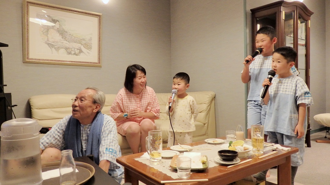 大人からこどもまで楽しめる「カラオケルーム」♪