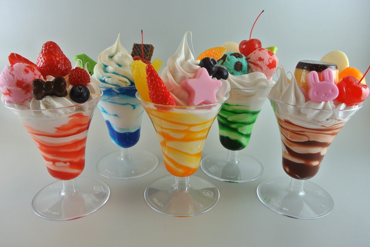 リアルサイズパフェA(フルーツ5品)2,000円