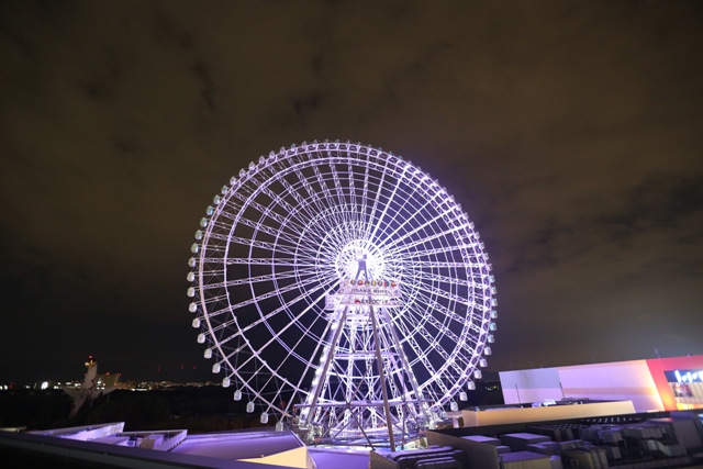 大観覧車「OSAKA WHEEL」夜の様子