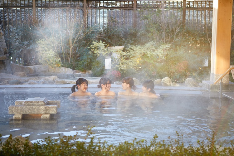 美楽温泉 SPA-HERBS(スパハーブス)露天風呂