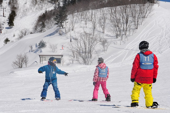 【スクール】スキー4歳～、スノーボード5歳～受講可能