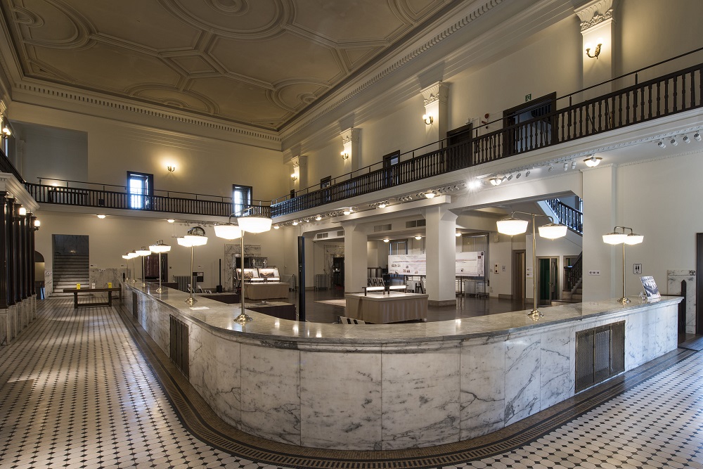 小樽芸術村 旧三井銀行小樽支店 カウンター