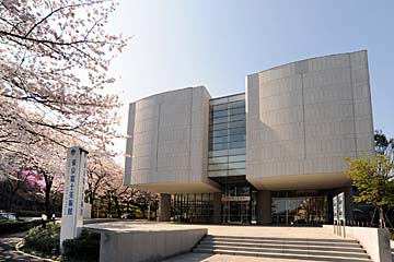 東京富士美術館